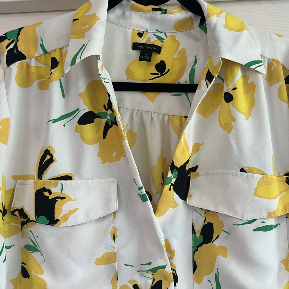 ANN TAYLOR Petite Floral Camp Shirt - Yellow Spring Size Large Tall - Picture 6 of 11
